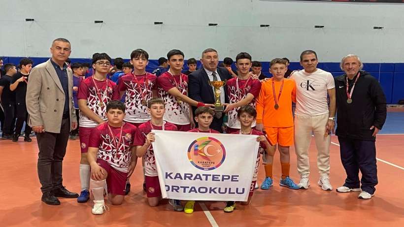 Karatepe Ortaokulu Futsal İl Şampiyonu Oldu