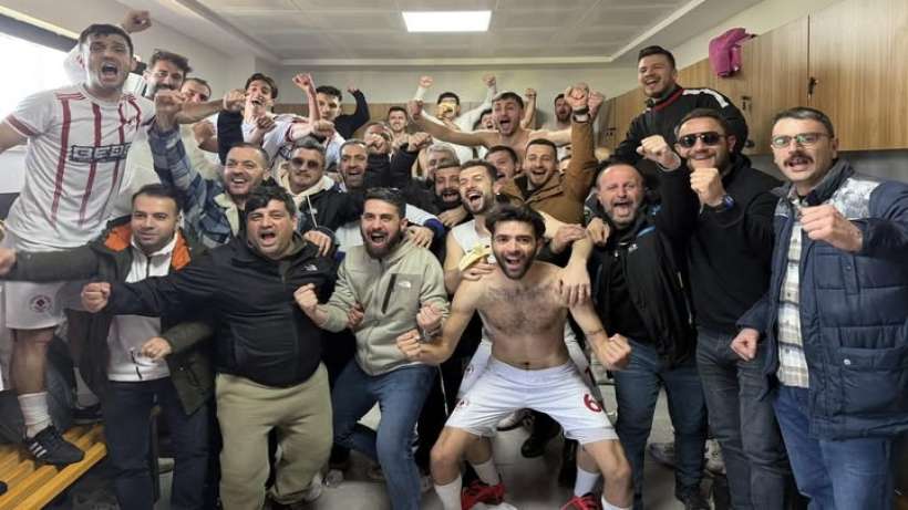 Süper Play-Off'ta lider Kavaklıspor