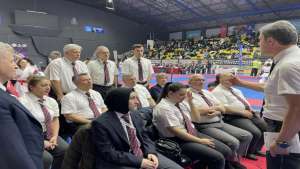 KARATE PREMİER LİGİ’NDE KATA HAKEMLERİNE KRİTİK BİLGİLENDİRME