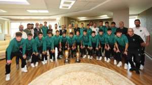 Kocaelispor’un şampiyon gençleri Başkan Büyükakın’a gitti
