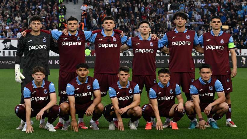 Trabzonspor U19 dan tarihi galibiyet..UEFA Gençlik Liginde Yarı Finale yükseldi