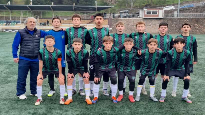 Başiskele Yıldızspor U14 Play-Offa galibiyetle başladı Başiskele Yıldızspor U14 Play-Offa galibiyetle başladı