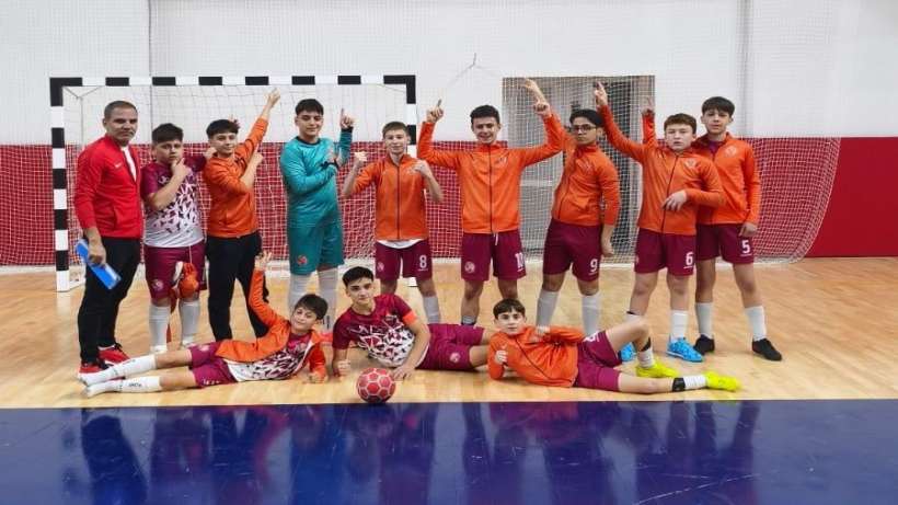 Karatepe Ortaokulu Şampiyonaya Fırtına Gibi Başladı