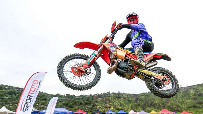 Kartepe'li Motorcular zirvede bitirdi