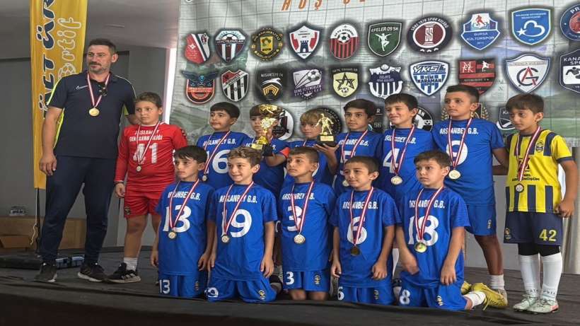 Kartepe Cup şampiyon Arslanbey GB.