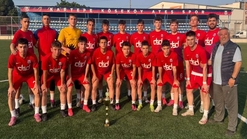 Köseköy Ateşspor U18, Şampiyonluk kupasını aldı Köseköy Ateşspor U18, Şampiyonluk kupasını aldı